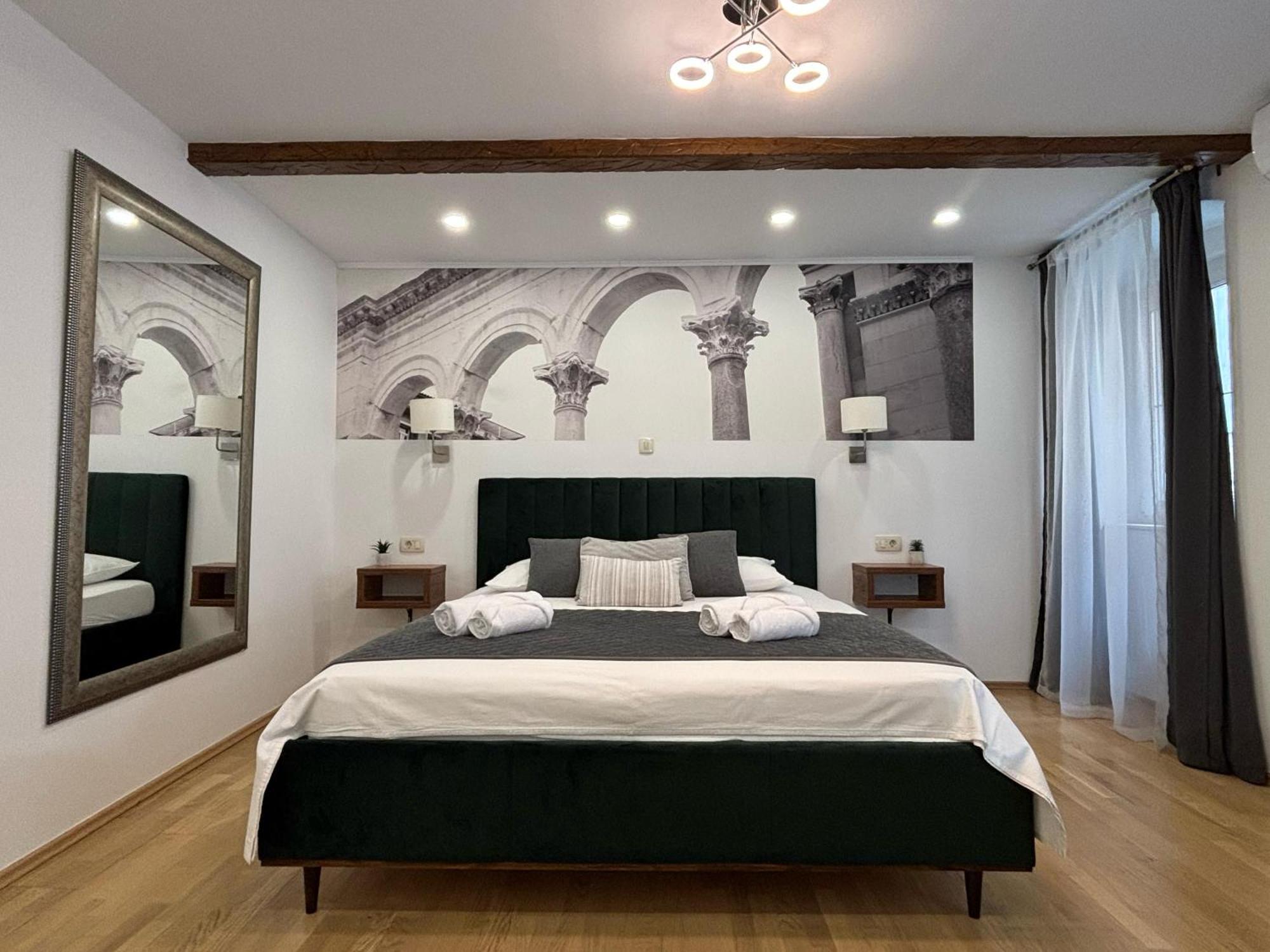 Palace Luxury Room Split Bagian luar foto