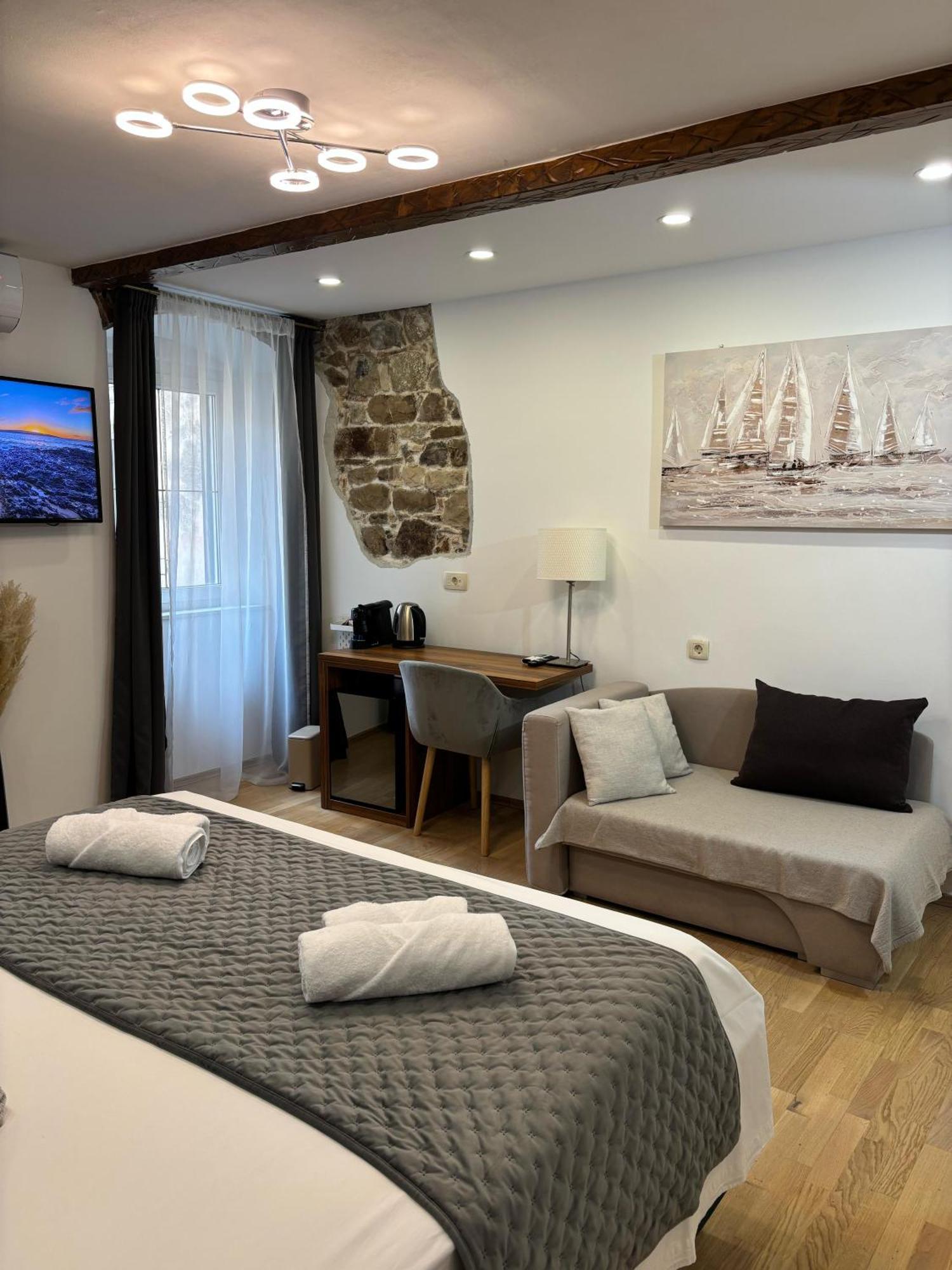 Palace Luxury Room Split Bagian luar foto
