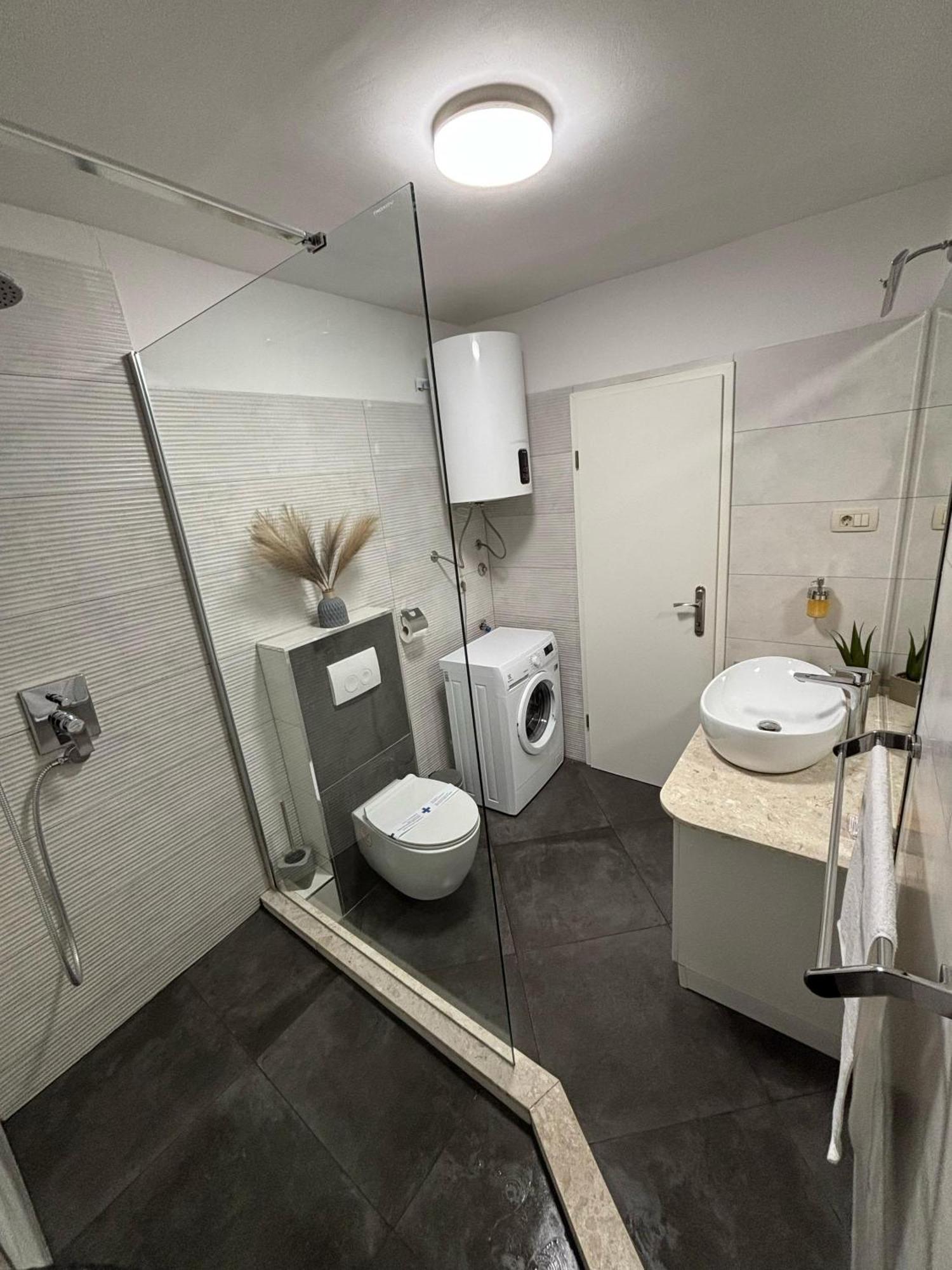 Palace Luxury Room Split Bagian luar foto