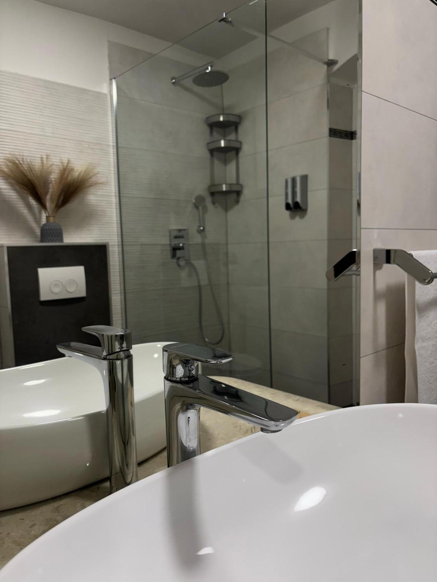 Palace Luxury Room Split Bagian luar foto